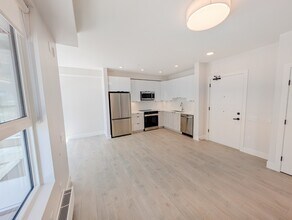 13458 95 Av in Surrey, BC - Building Photo - Building Photo