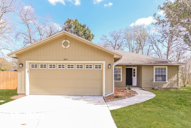 8047 Queensferry Ln in Jacksonville, FL - Building Photo - Building Photo
