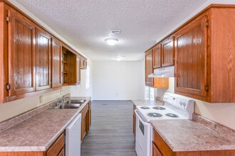 101 Adirondack Ln in Roland, OK - Building Photo - Building Photo