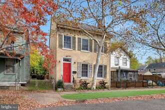 305 Prince Edward St in Fredericksburg, VA - Building Photo - Building Photo