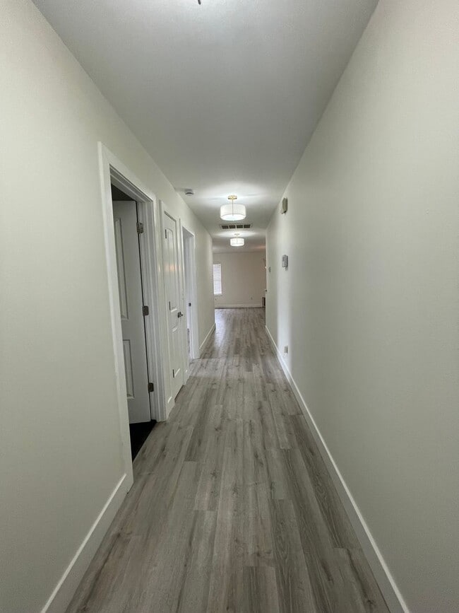 1009 N 24th St in Ozark, MO - Building Photo - Building Photo