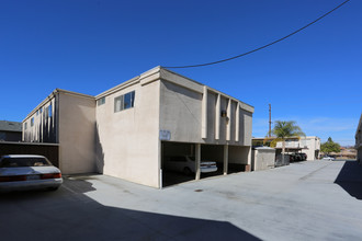 Valley House Apartments in El Cajon, CA - Building Photo - Building Photo