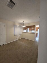 6811 Blue Dawn Trail, Unit B in Austin, TX - Building Photo - Building Photo