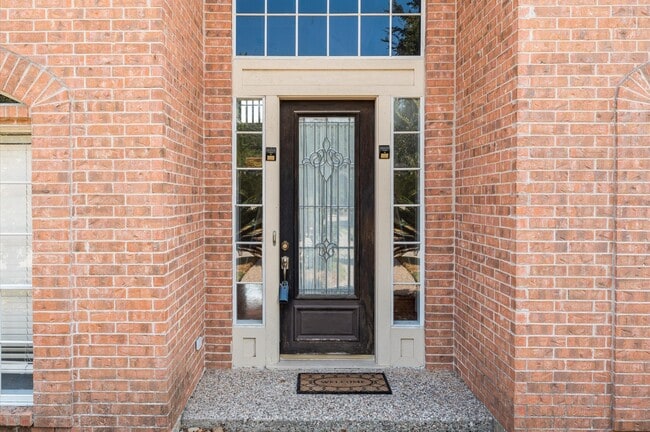 property at 4414 Riverside Oaks Dr