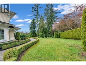 2913 Altamont Crescent in West Vancouver, BC - Building Photo - Building Photo