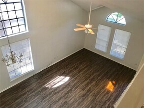 15039 Wells Port Dr in Austin, TX - Building Photo - Building Photo