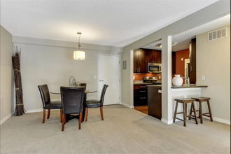 48 Groveland Terrace in Minneapolis, MN - Building Photo - Building Photo