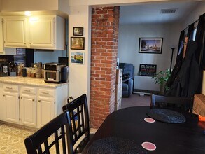 11 McKinley St, Unit Apt.#1 in Keene, NH - Building Photo - Building Photo