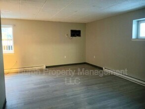 634 Southcrest Dr in Pittsburgh, PA - Building Photo - Building Photo