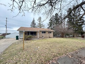 3820 Jerree St in Lansing, MI - Building Photo