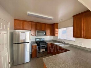 762 W 21st St in Los Angeles, CA - Building Photo - Building Photo