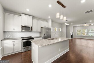 2178 Wiggins Walk in Atlanta, GA - Building Photo - Building Photo
