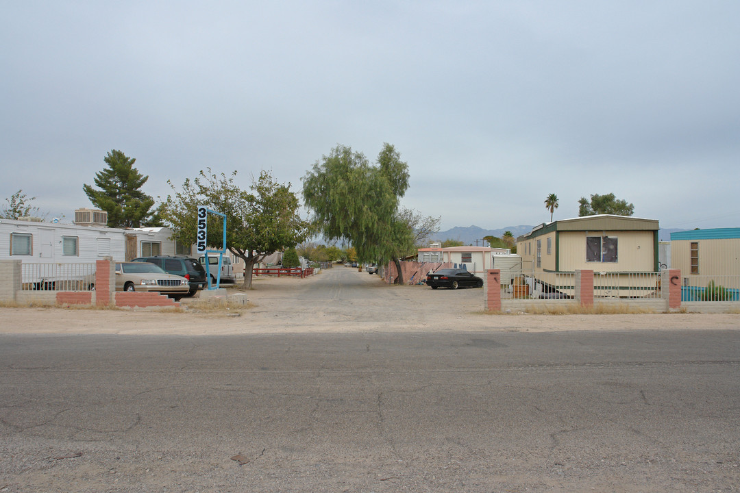 Palomino Mobile Home Community in Tucson, AZ - Foto de edificio