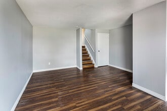 21 Holborn Drive in Kitchener, ON - Building Photo - Building Photo