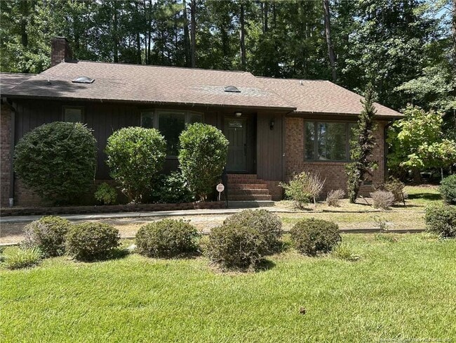 8043 Canterbury Cir in Sanford, NC - Building Photo - Building Photo