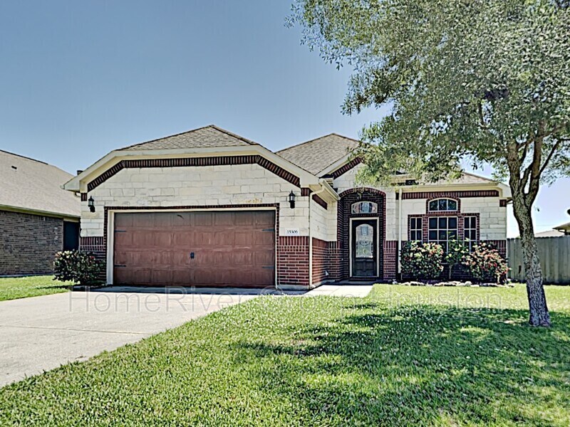 15306 Judy in Baytown, TX - Building Photo