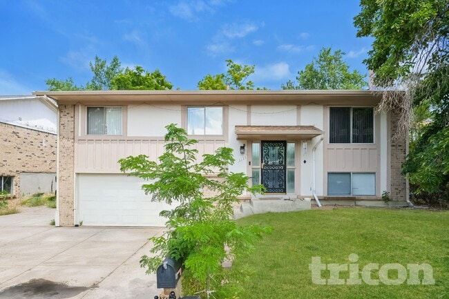 property at 3134 S Richfield St