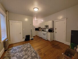 460 Park Dr, Unit 5 in Boston, MA - Building Photo