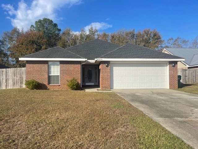 12076 Harmony Cir in Gulfport, MS - Building Photo