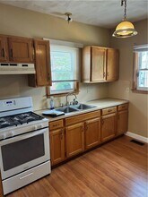 972 Reservoir Ave in Cranston, RI - Building Photo - Building Photo