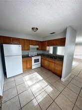 1348 Fairway Dr in Lakeland, FL - Foto de edificio - Building Photo