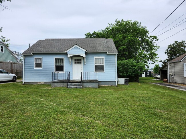 property at 1415 Wright St
