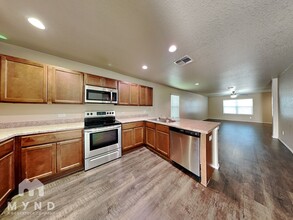 3719 Colemans Run in Converse, TX - Building Photo - Building Photo