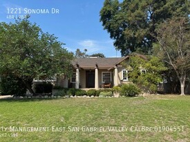 1221 Sonoma Dr