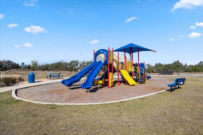 5900 Whisper Crk Dr, Unit SI ID1492682P in Georgetown, TX - Foto de edificio - Building Photo