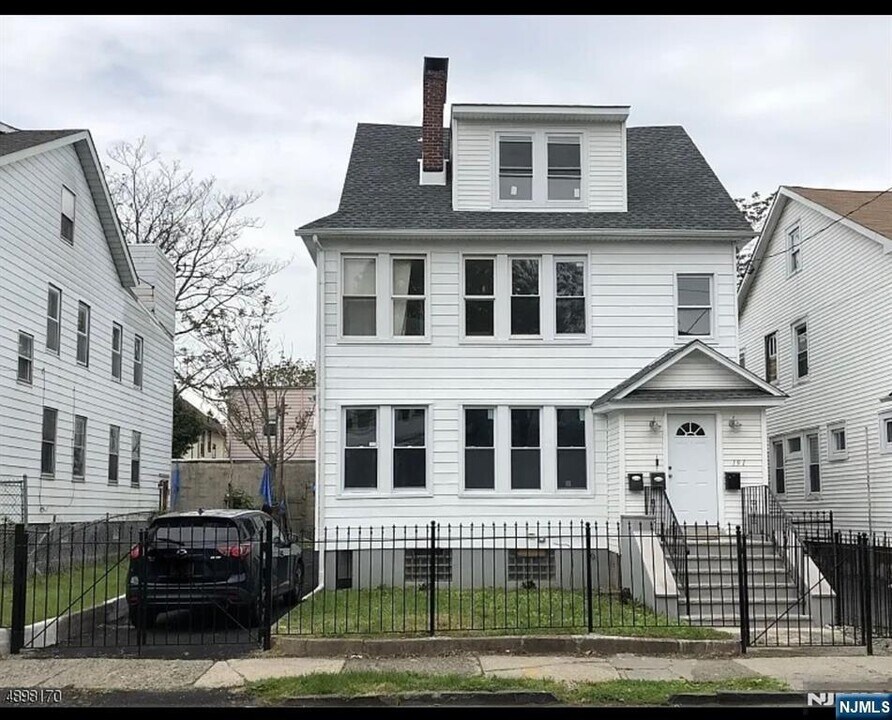 191 Brookdale Ave in Newark, NJ - Building Photo