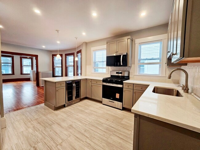 69 Turner St, Unit 3