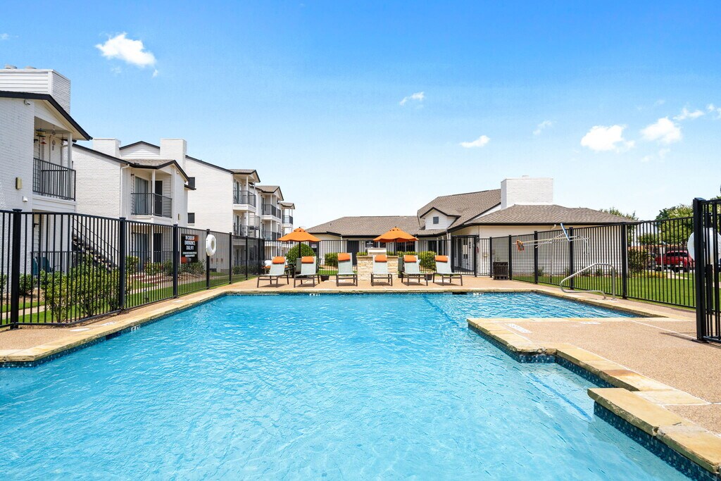 Tides on Westcreek Fort Worth, TX Apartments