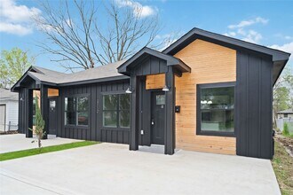 3710 Rockingham St in Houston, TX - Foto de edificio - Building Photo