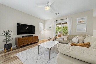 8137 Skye Plum St in Las Vegas, NV - Building Photo - Building Photo