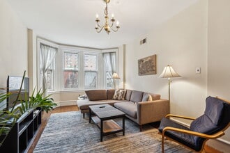 2201 Chestnut St, Unit 404 in Philadelphia, PA - Foto de edificio - Building Photo