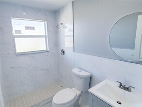 1265 W 24th St in Hialeah, FL - Building Photo - Building Photo