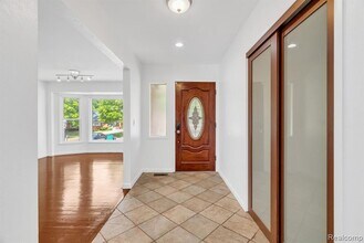 36939 Heatherton Dr in Farmington, MI - Building Photo - Building Photo