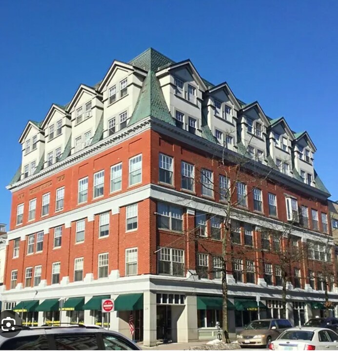 100 Washington St in Salem, MA - Foto de edificio