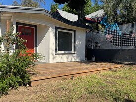 1819 N Alvarado St in Los Angeles, CA - Building Photo