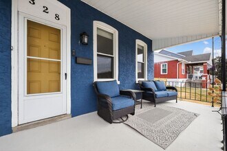 328 E 9th Ave in Conshohocken, PA - Building Photo - Building Photo