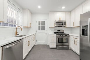 7517-19 Oxford Dr in St. Louis, MO - Building Photo