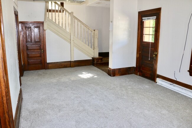 303 W Pleasant St in Mankato, MN - Building Photo - Building Photo