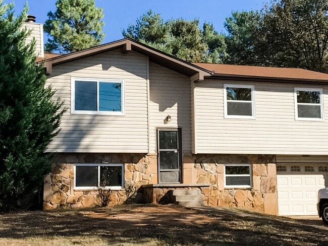 property at 1808 Sedgewick Dr