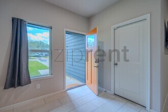 110 Turner St in Conroe, TX - Building Photo - Building Photo