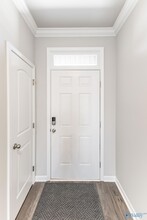 290 Caudle Dr in Madison, AL - Foto de edificio - Building Photo