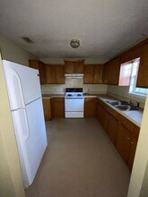 52 Shaw Rd in Hinesville, GA - Building Photo - Building Photo