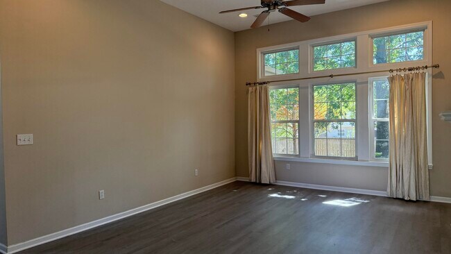4806 Cedar Crest Ln in Columbia, MO - Building Photo - Building Photo