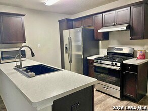 131 Reuben Kemper in San Antonio, TX - Building Photo - Building Photo