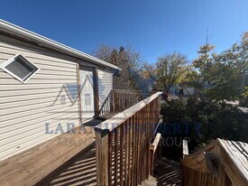 614 S 5th St in Laramie, WY - Building Photo