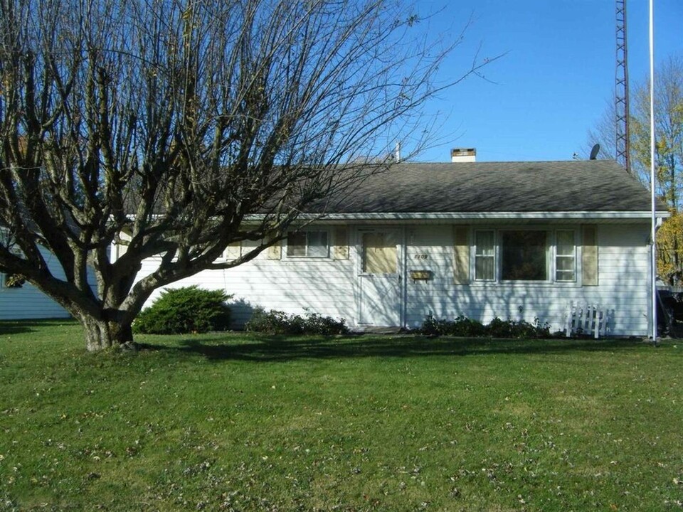 1109 N Forest Dr in Kokomo, IN - Building Photo